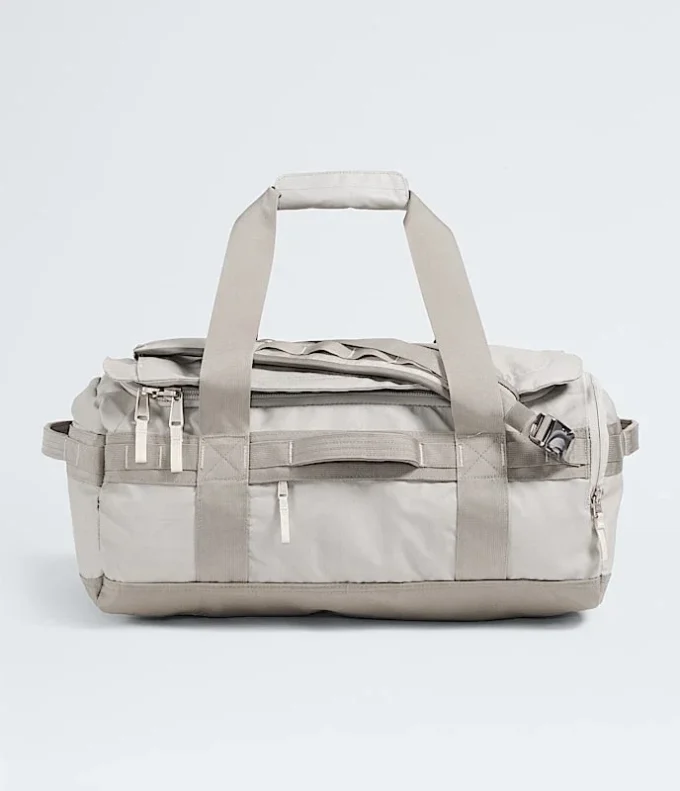 Base Camp Voyager Duffel – 42 liter Base Camp Voyager Duffel – 42 liter