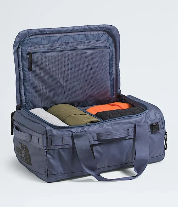 Base Camp Voyager Duffel – 42 liter Base Camp Voyager Duffel – 42 liter