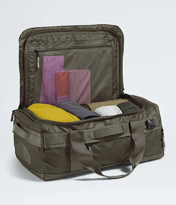 Base Camp Voyager Duffel – 42 liter Base Camp Voyager Duffel – 42 liter