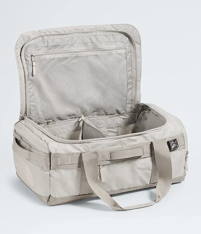 Base Camp Voyager Duffel – 42 liter Base Camp Voyager Duffel – 42 liter