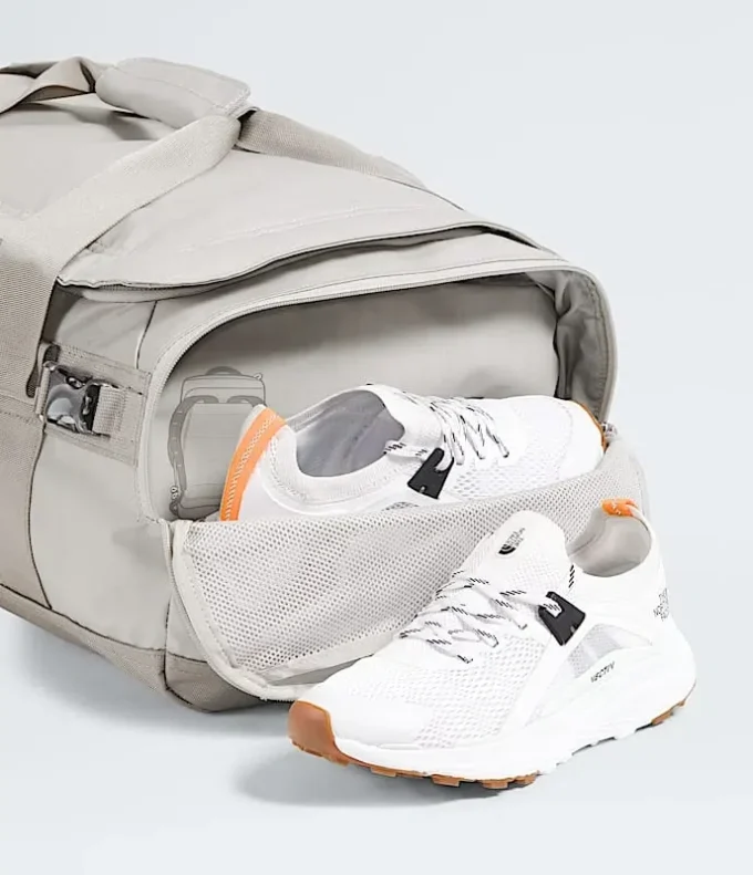 Base Camp Voyager Duffel – 42 liter Base Camp Voyager Duffel – 42 liter