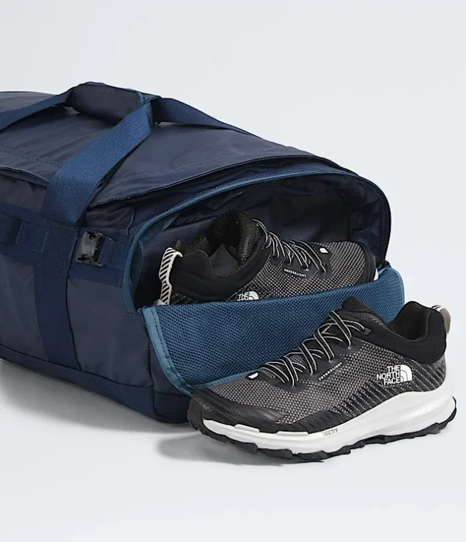 Base Camp Voyager Duffel – 42 liter Base Camp Voyager Duffel – 42 liter