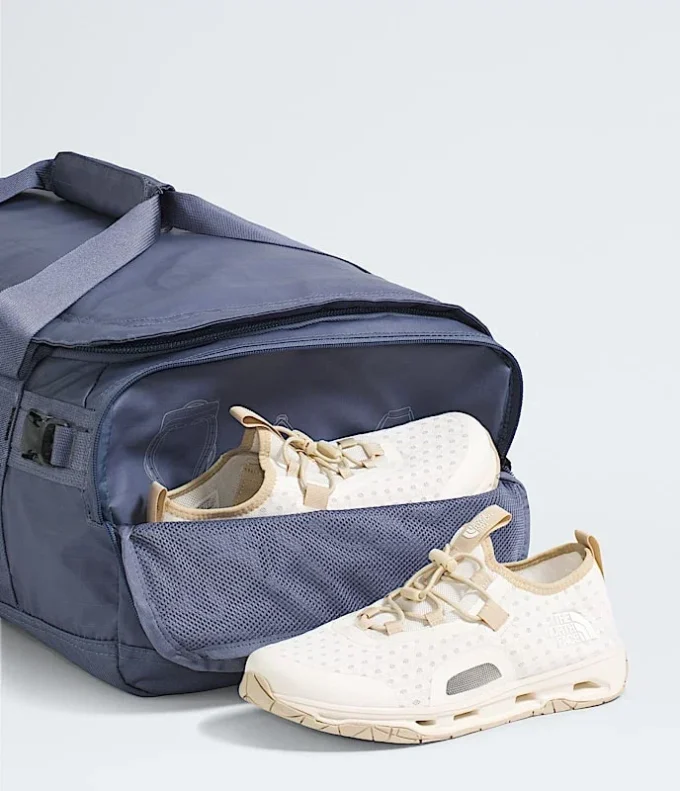 Base Camp Voyager Duffel – 42 liter Base Camp Voyager Duffel – 42 liter