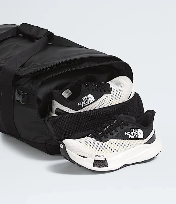 Base Camp Voyager Duffel – 42 liter Base Camp Voyager Duffel – 42 liter