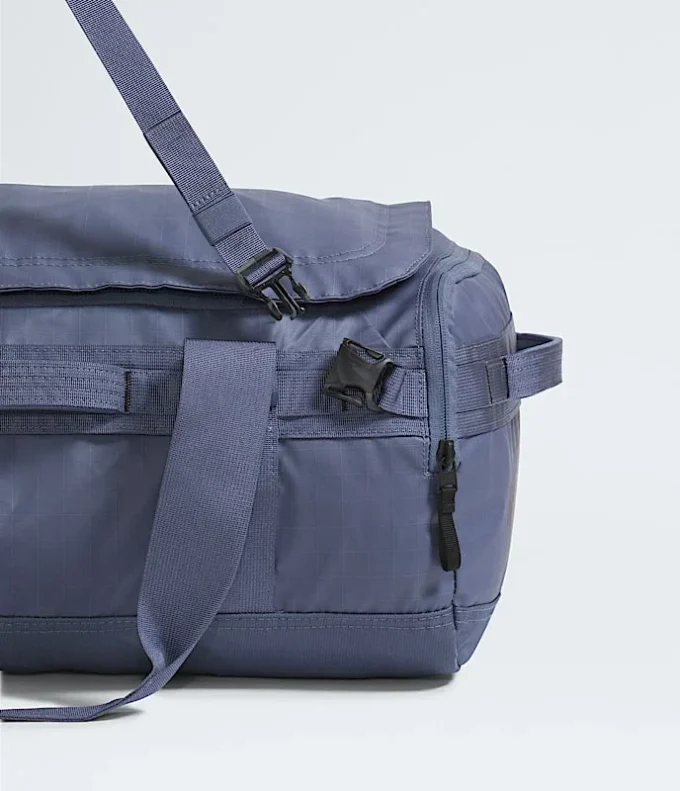 Base Camp Voyager Duffel – 42 liter Base Camp Voyager Duffel – 42 liter