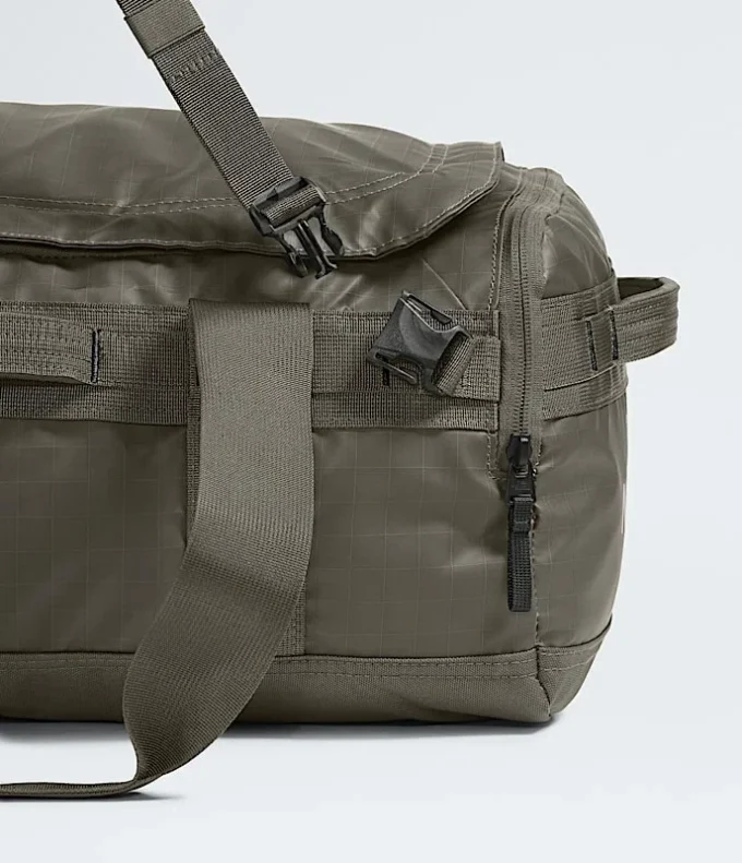 Base Camp Voyager Duffel – 42 liter Base Camp Voyager Duffel – 42 liter