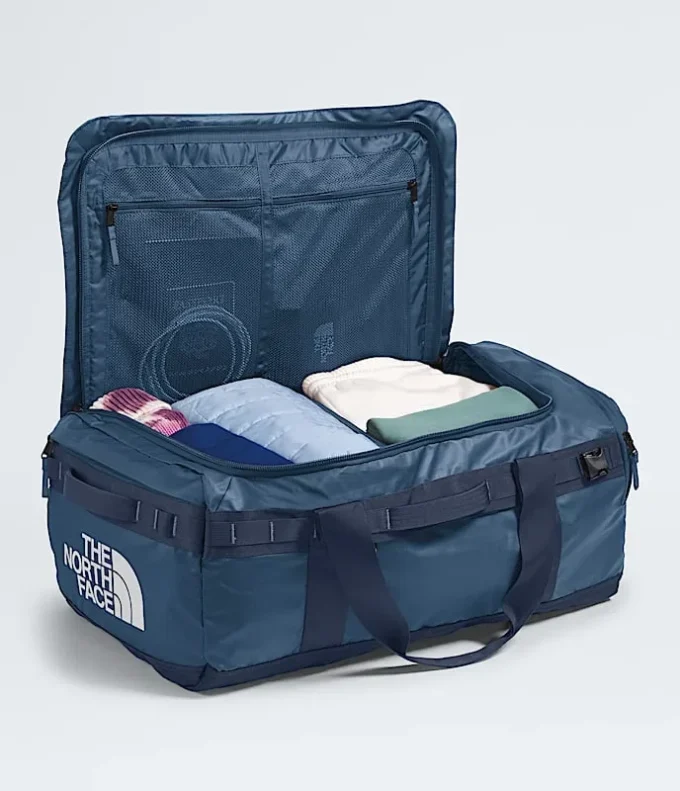 Base Camp Voyager Duffel – 62 liter Base Camp Voyager Duffel – 62 liter
