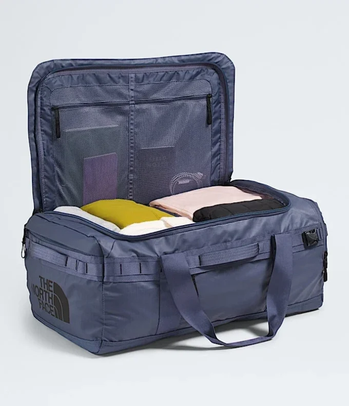 Base Camp Voyager Duffel – 62 liter Base Camp Voyager Duffel – 62 liter