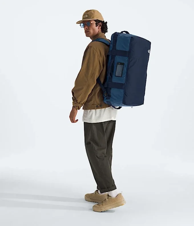 Base Camp Voyager Duffel – 62 liter Base Camp Voyager Duffel – 62 liter