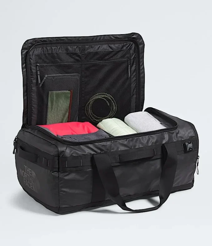 Base Camp Voyager Duffel – 62 liter Base Camp Voyager Duffel – 62 liter