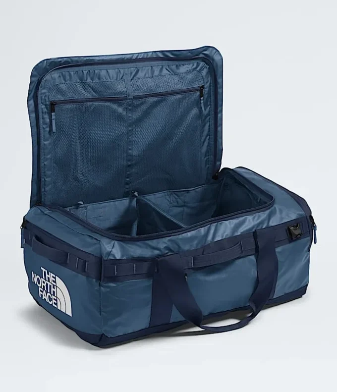 Base Camp Voyager Duffel – 62 liter Base Camp Voyager Duffel – 62 liter