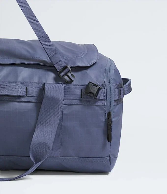 Base Camp Voyager Duffel – 62 liter Base Camp Voyager Duffel – 62 liter