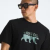 Evolution TNF™ Bear kortärmad T-shirt för herr – Grafik Evolution TNF™ Bear kortärmad T-shirt för herr – Grafik