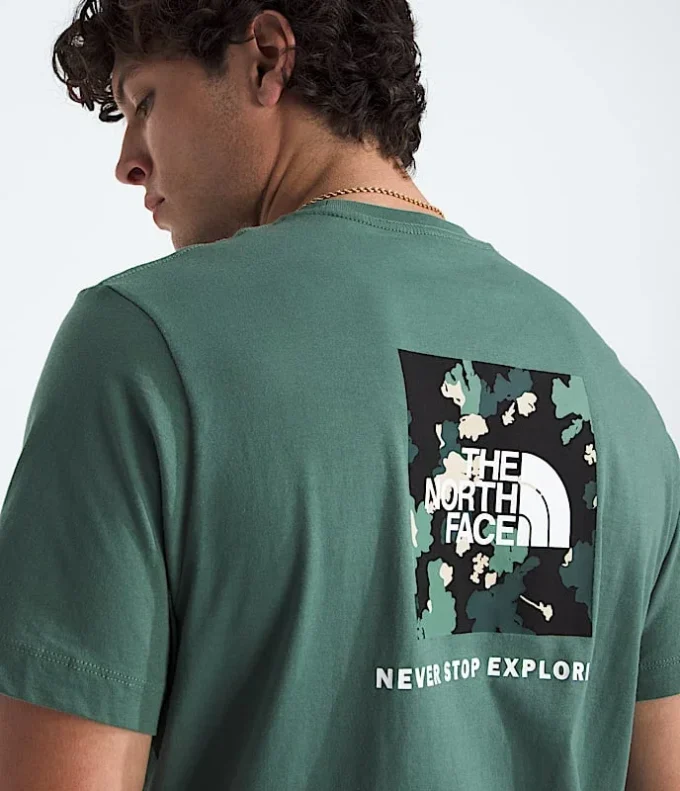 Kortärmad Core TNF™ Flower Box NSE Tee för herr Kortärmad Core TNF™ Flower Box NSE Tee för herr