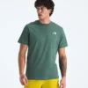 Kortärmad Core TNF™ Flower Box NSE Tee för herr Kortärmad Core TNF™ Flower Box NSE Tee för herr