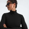Långärmad damtröja med turtleneck Långärmad damtröja med turtleneck