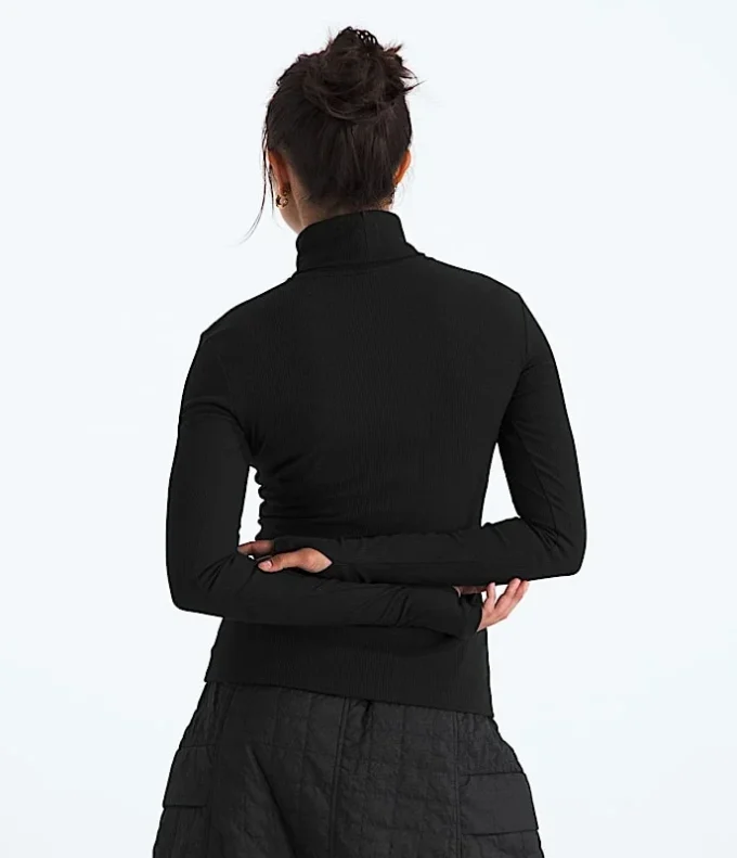 Långärmad damtröja med turtleneck Långärmad damtröja med turtleneck