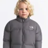 The North Face X SKIMS 1996 Nuptse-jacka för barn The North Face X SKIMS 1996 Nuptse-jacka för barn