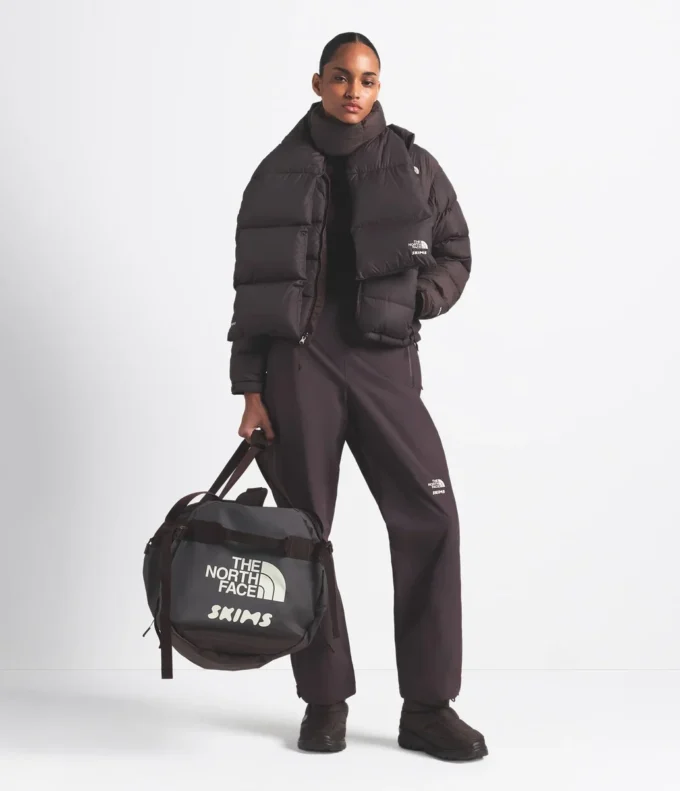The North Face X SKIMS Base Camp Duffel – Stor The North Face X SKIMS Base Camp Duffel – Stor