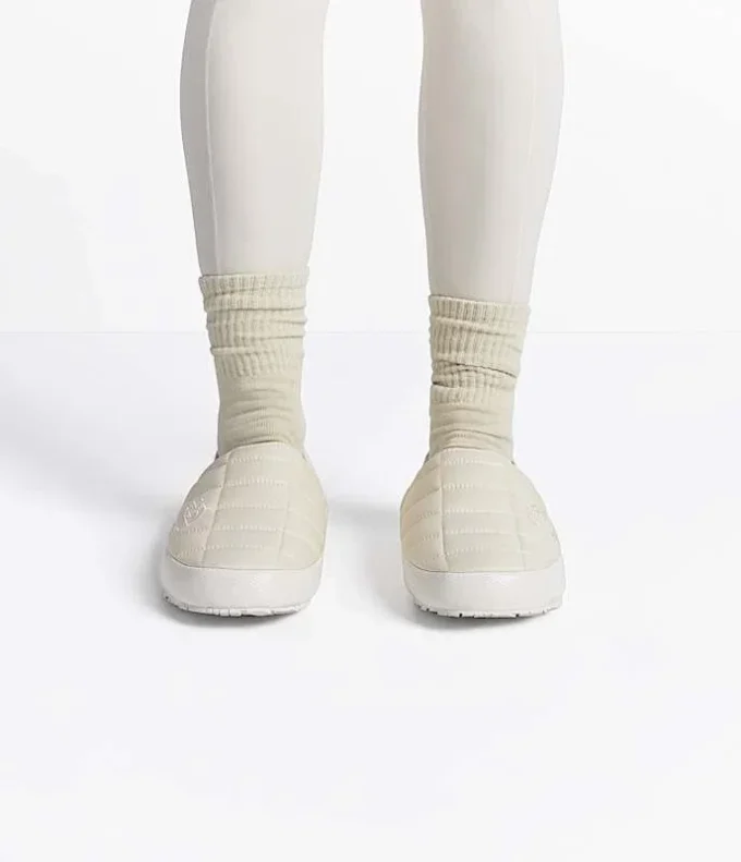 The North Face X SKIMS Thermoball Traction Mule V The North Face X SKIMS Thermoball Traction Mule V