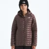 THERMOBALL™-parkas för flickor THERMOBALL™-parkas för flickor