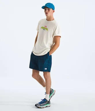 TNF™ Essential Expedition Series kortärmad T-shirt för herr – Grafik TNF™ Essential Expedition Series kortärmad T-shirt för herr – Grafik