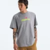 TNF™ Essential Expedition Series kortärmad T-shirt för herr – Grafik TNF™ Essential Expedition Series kortärmad T-shirt för herr – Grafik