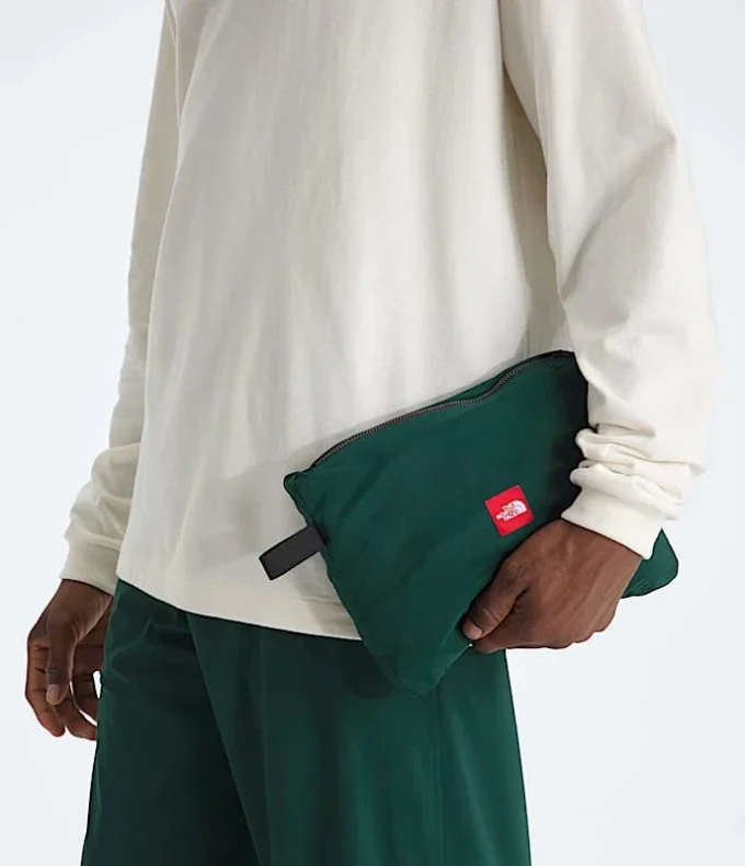 TNF™ Red Box Packable Hooded Wind Jacket för herr TNF™ Red Box Packable Hooded Wind Jacket för herr
