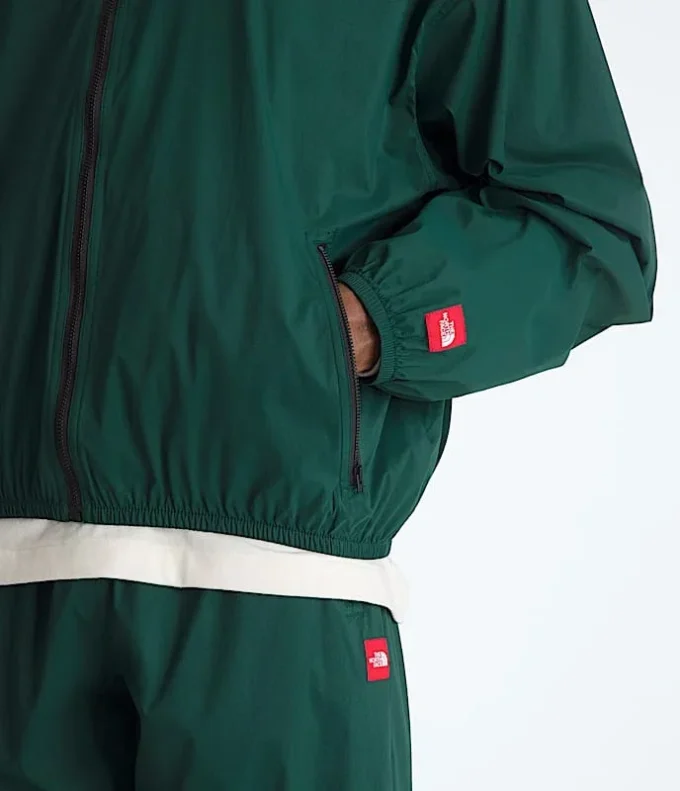 TNF™ Red Box Packable Hooded Wind Jacket för herr TNF™ Red Box Packable Hooded Wind Jacket för herr