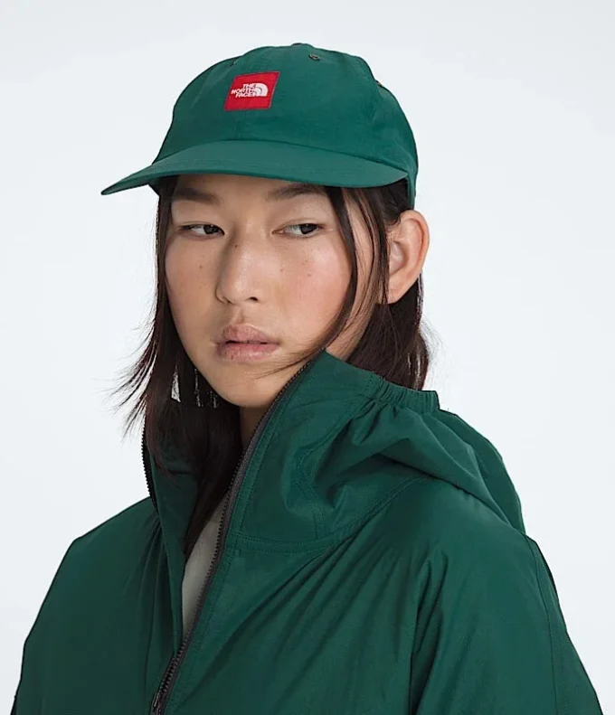 TNF™ Red Box Packable Hooded Wind Jacket för herr TNF™ Red Box Packable Hooded Wind Jacket för herr